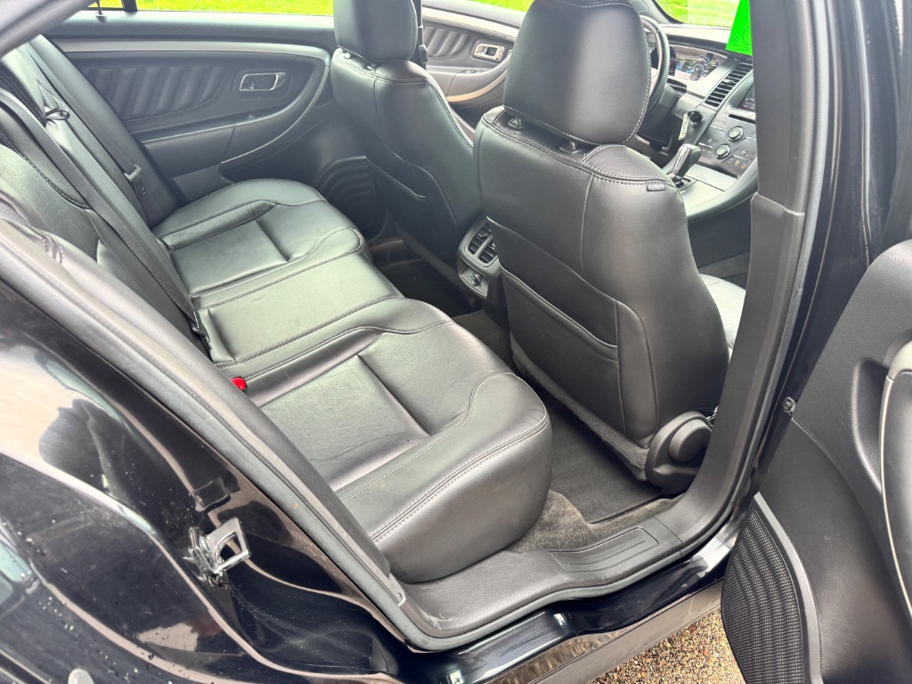 2013 Ford Taurus - $7,995