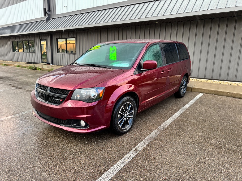 2017 Dodge Grand Caravan - $9,995