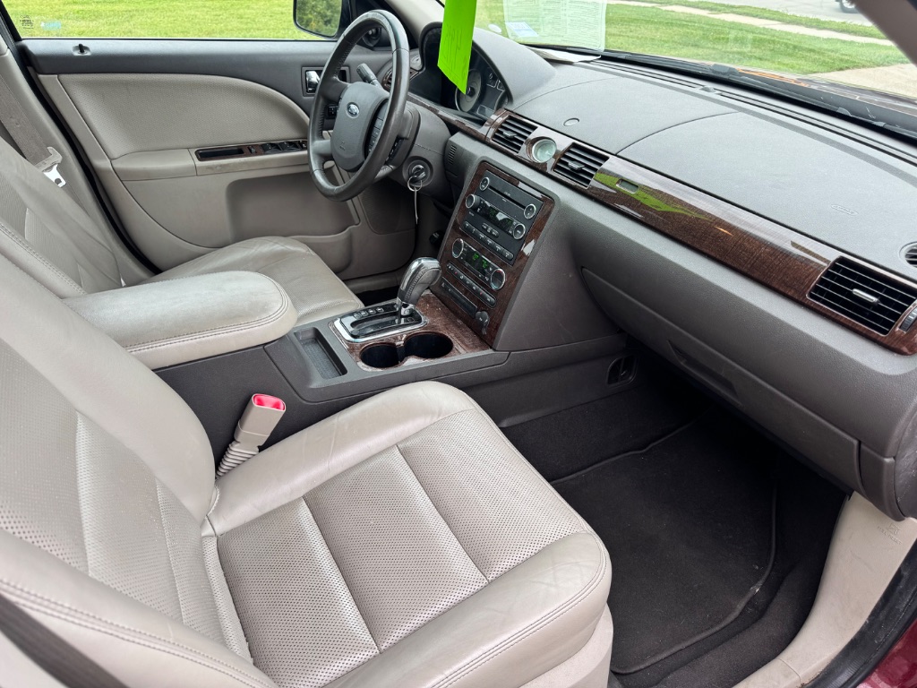 2008 Ford Taurus - $5,995