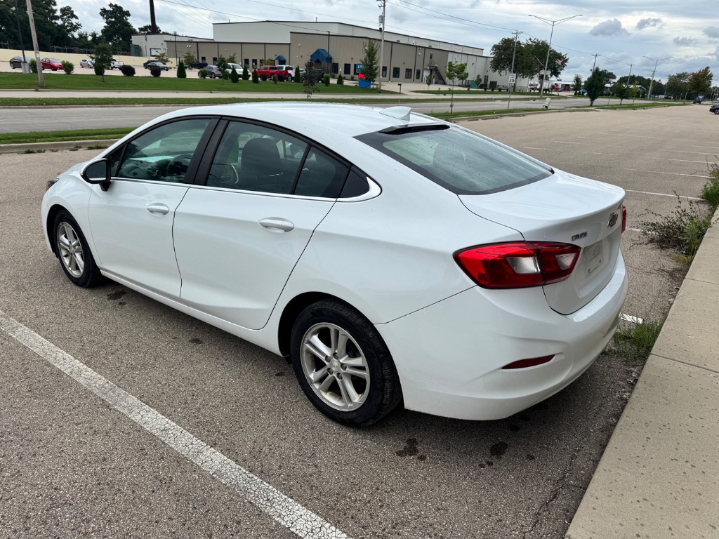 2018 Chevrolet Cruze - $7,995