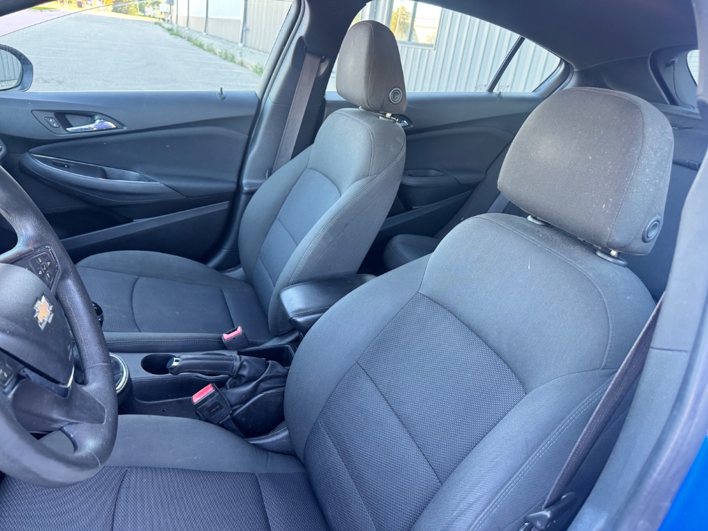 2017 Chevrolet Cruze - $7,995