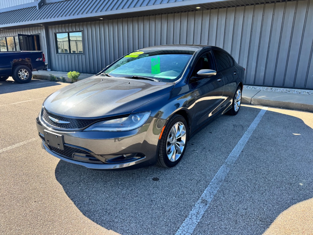 2015 Chrysler 200 - $7,995