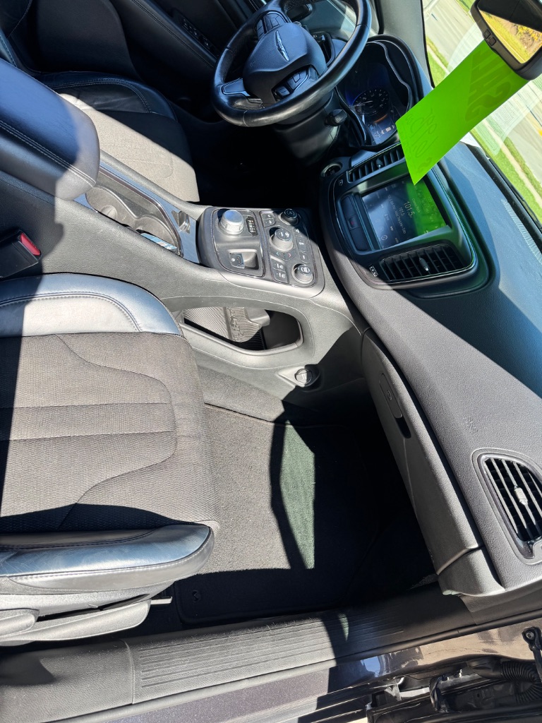 2015 Chrysler 200 - $7,995