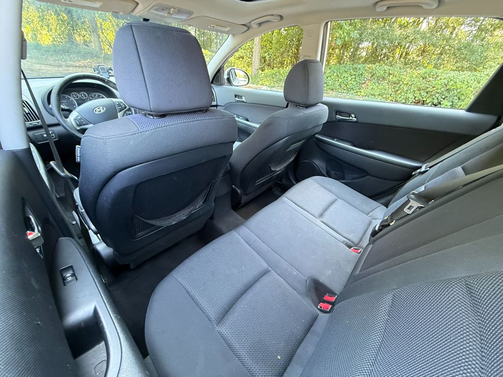 2010 Hyundai Elantra - $4,950