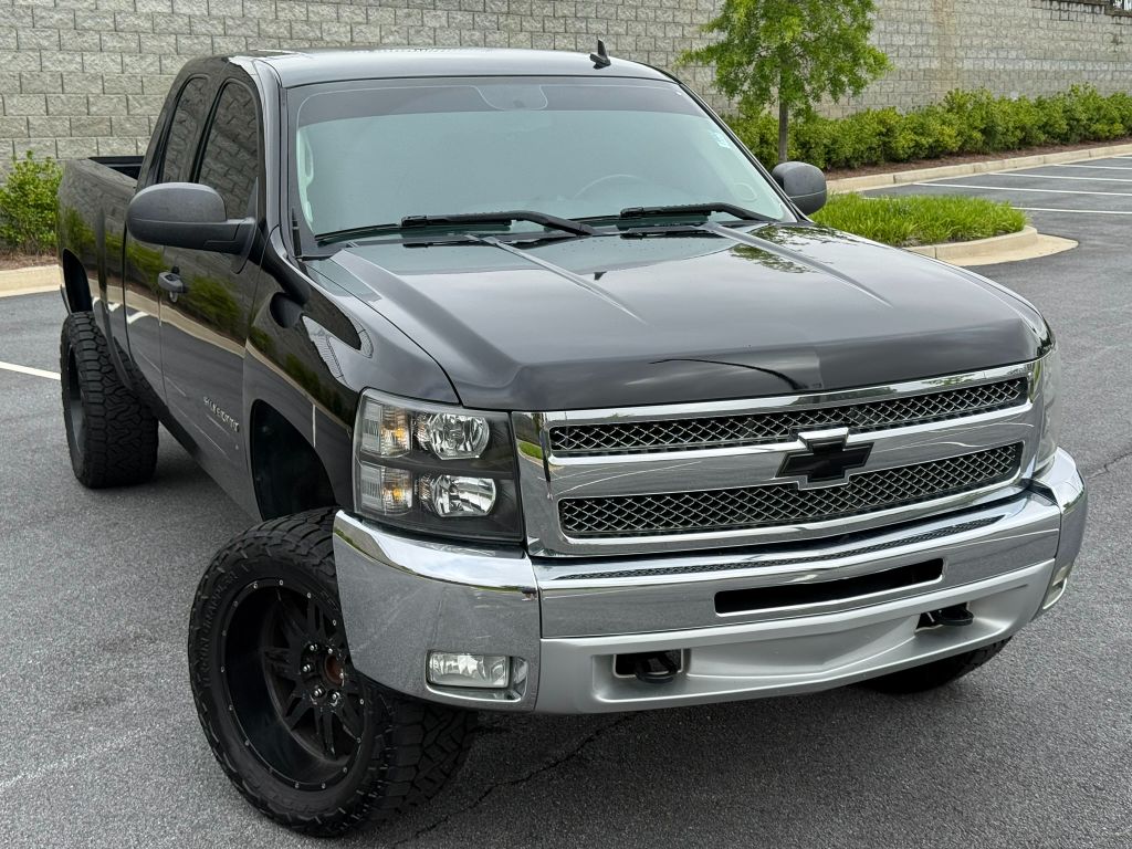 2012 Chevrolet Silverado - $13,399