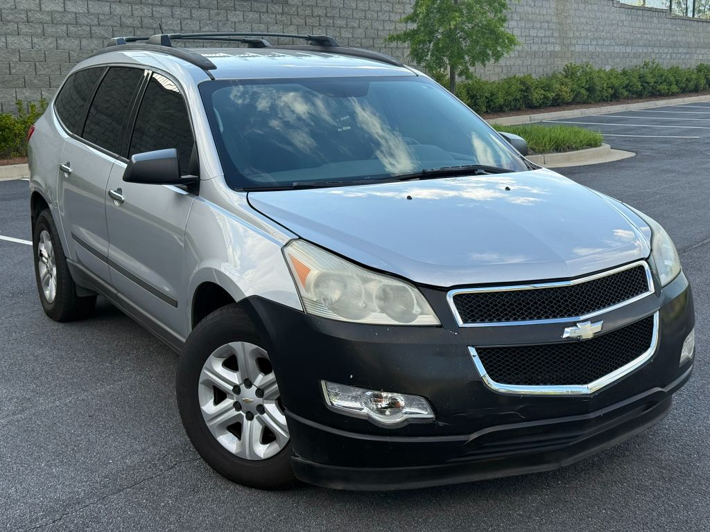 2011 Chevrolet Traverse - $3,950
