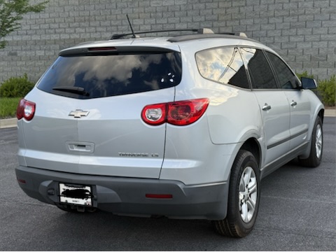 2011 Chevrolet Traverse - $3,950