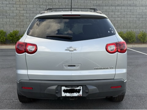 2011 Chevrolet Traverse - $3,950