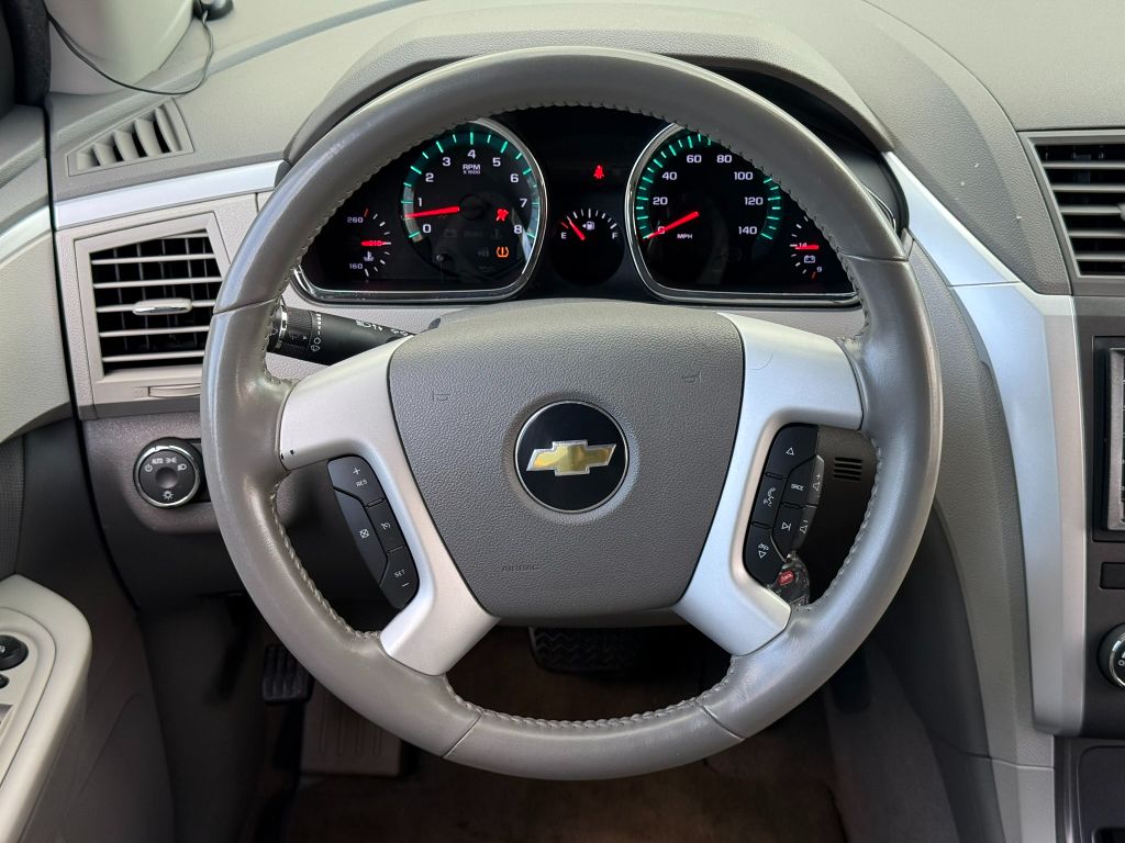 2011 Chevrolet Traverse - $3,950