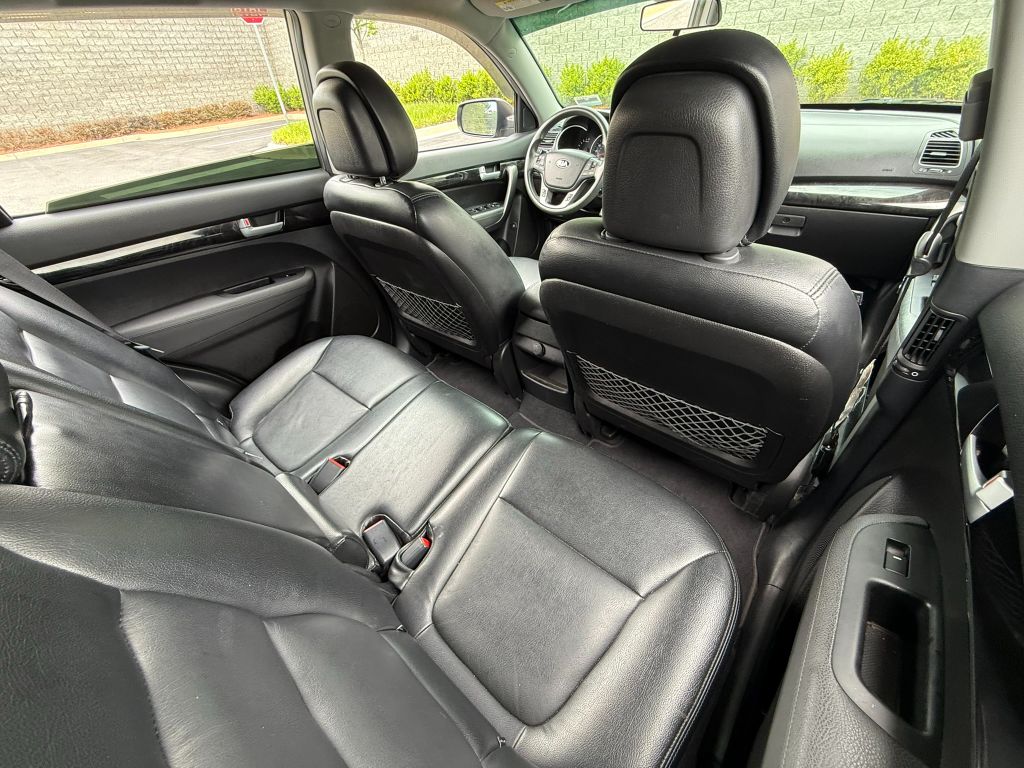 2015 Kia Sorento - $7,950