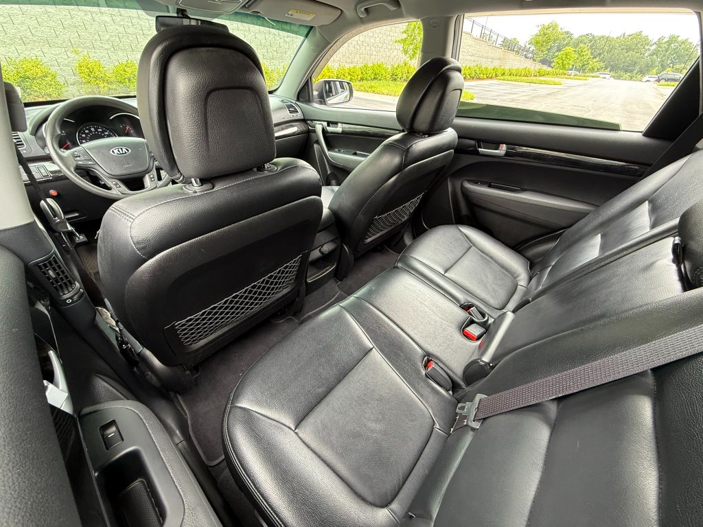 2015 Kia Sorento - $7,950