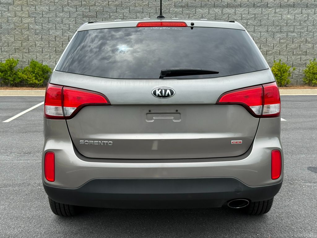 2015 Kia Sorento - $7,950