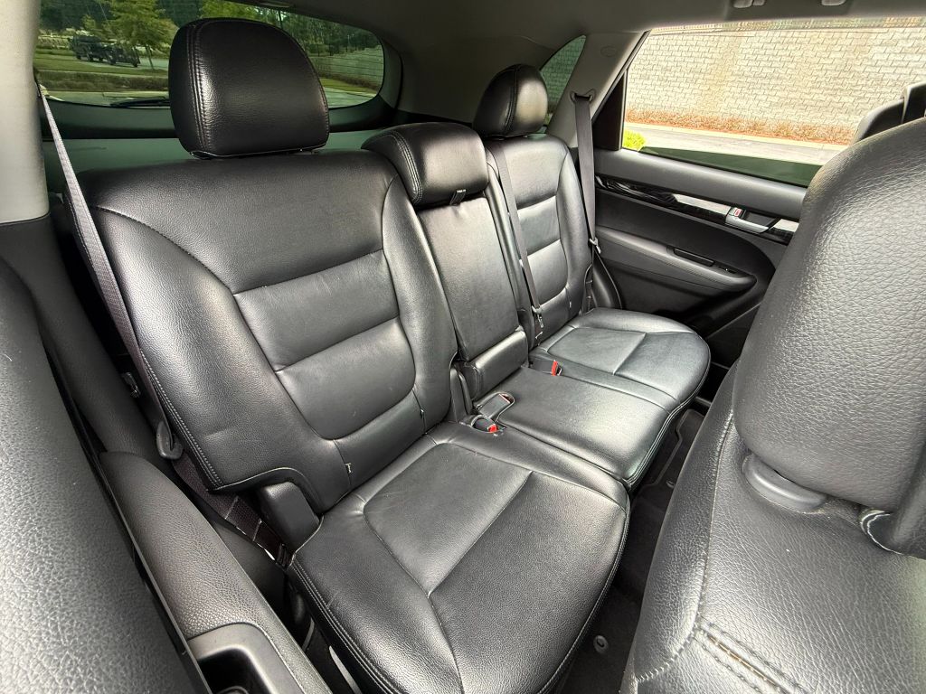 2015 Kia Sorento - $7,950