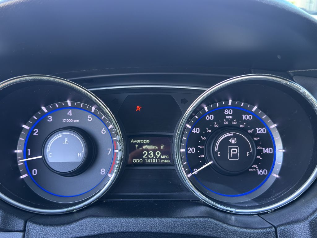 2011 Hyundai Sonata GLS photo