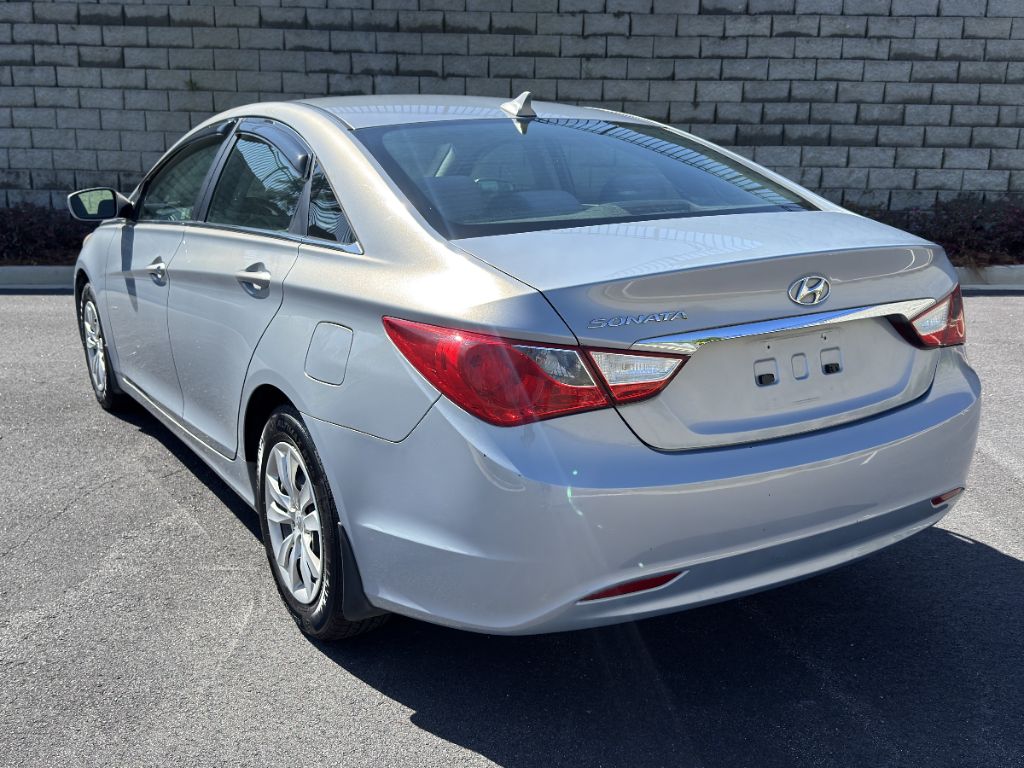 2011 Hyundai Sonata GLS photo