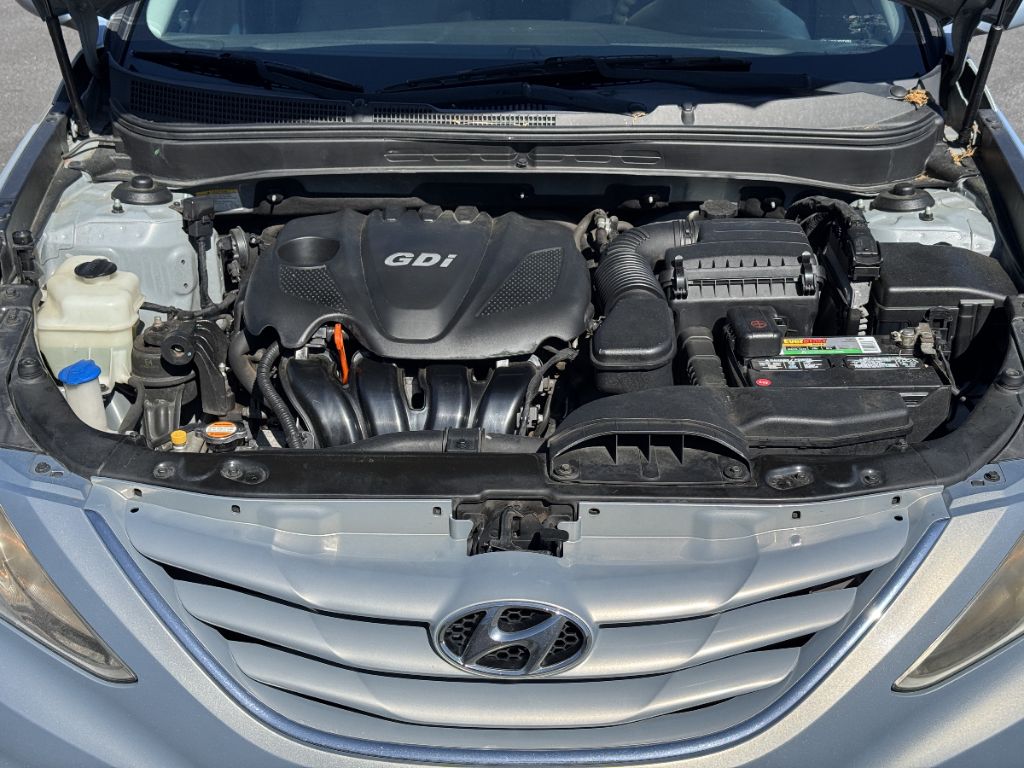 2011 Hyundai Sonata GLS photo