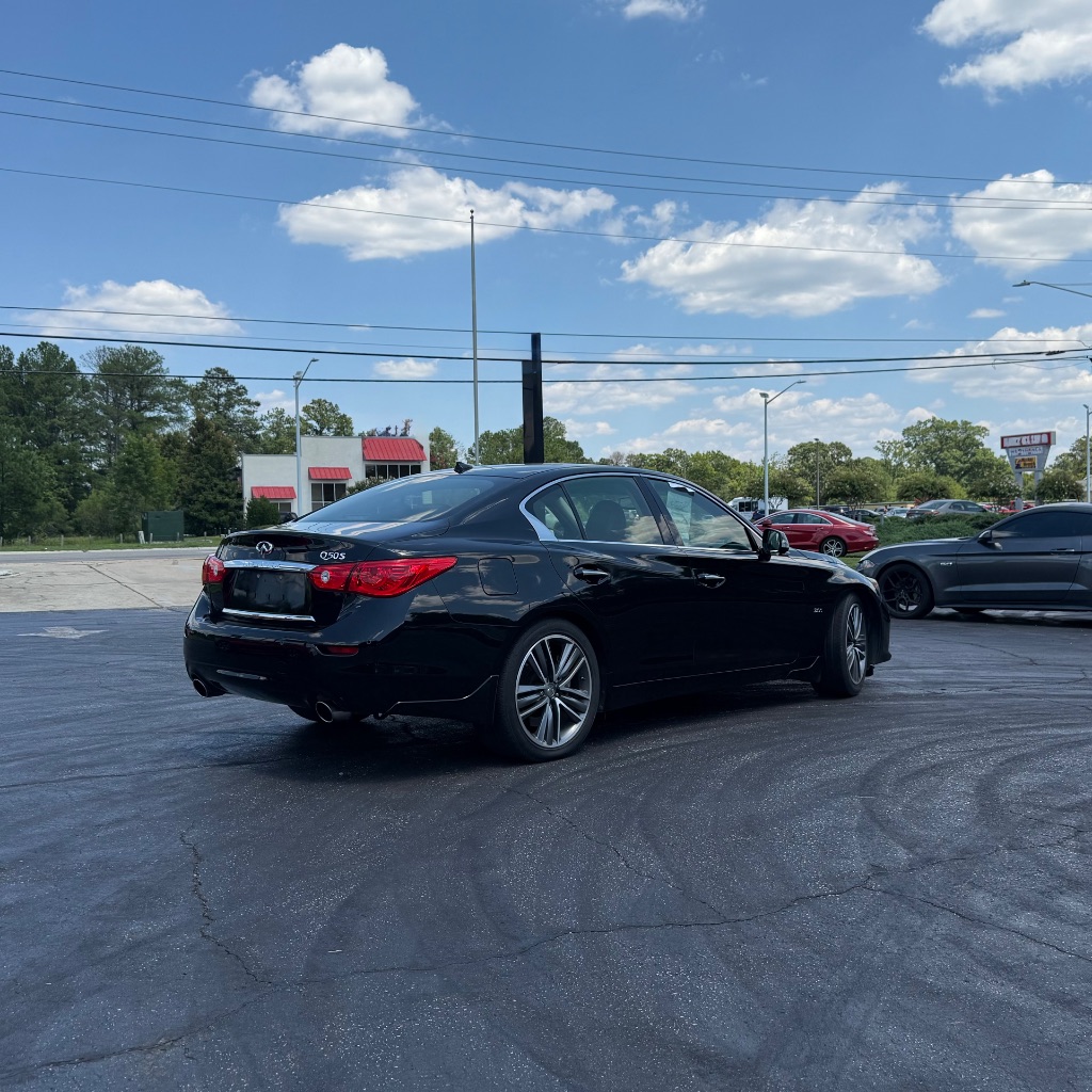 2017 INFINITI Q50