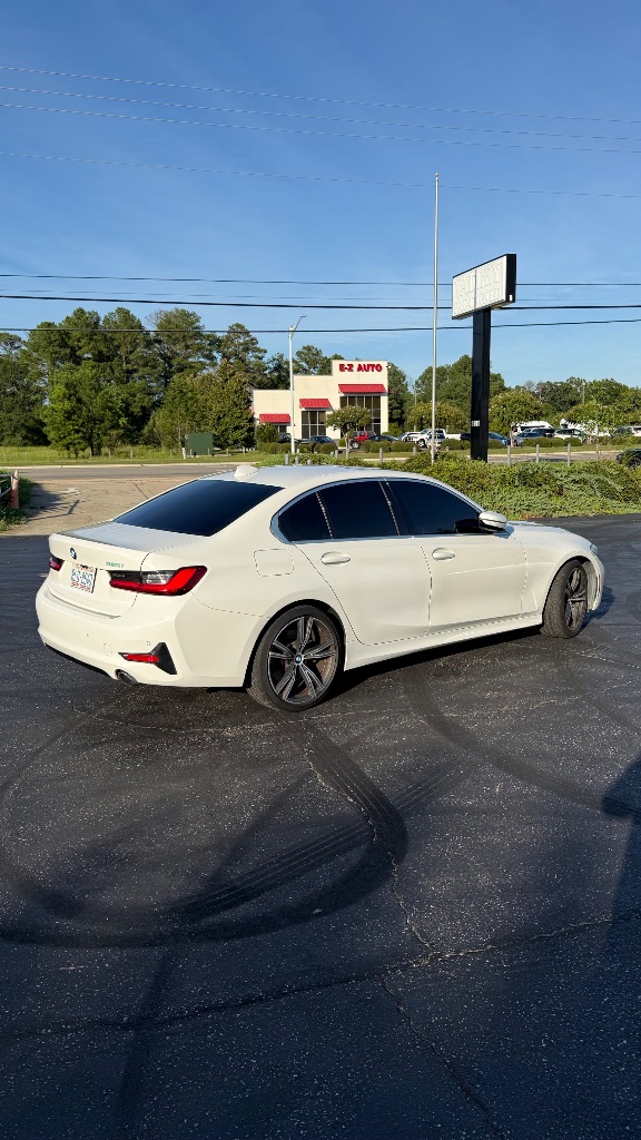 2021 BMW 330i