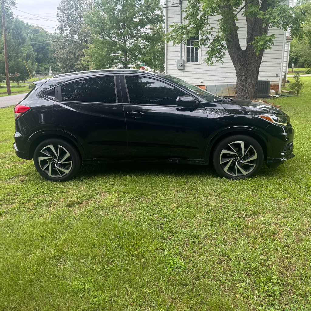 2019 Honda HR-V Sport photo