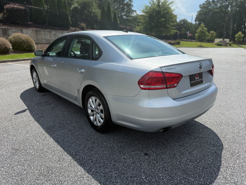 2014 Volkswagen Passat - $7,799