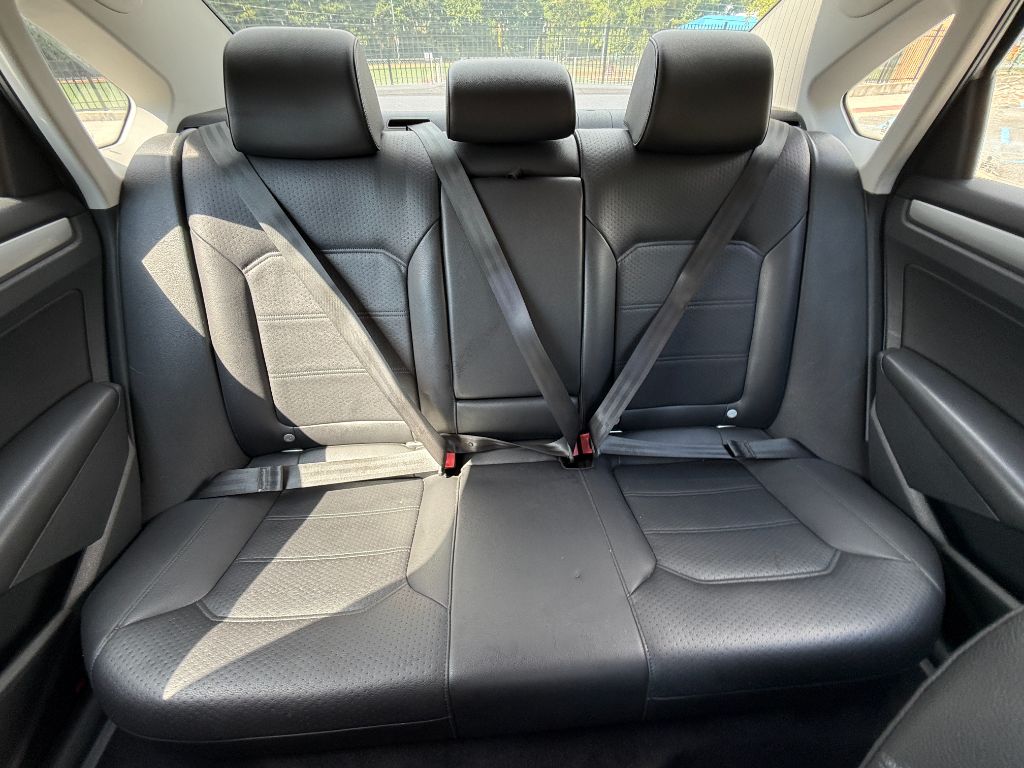 2014 Volkswagen Passat - $7,799