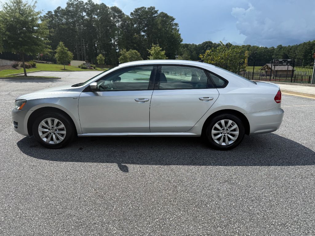 2014 Volkswagen Passat - $7,799