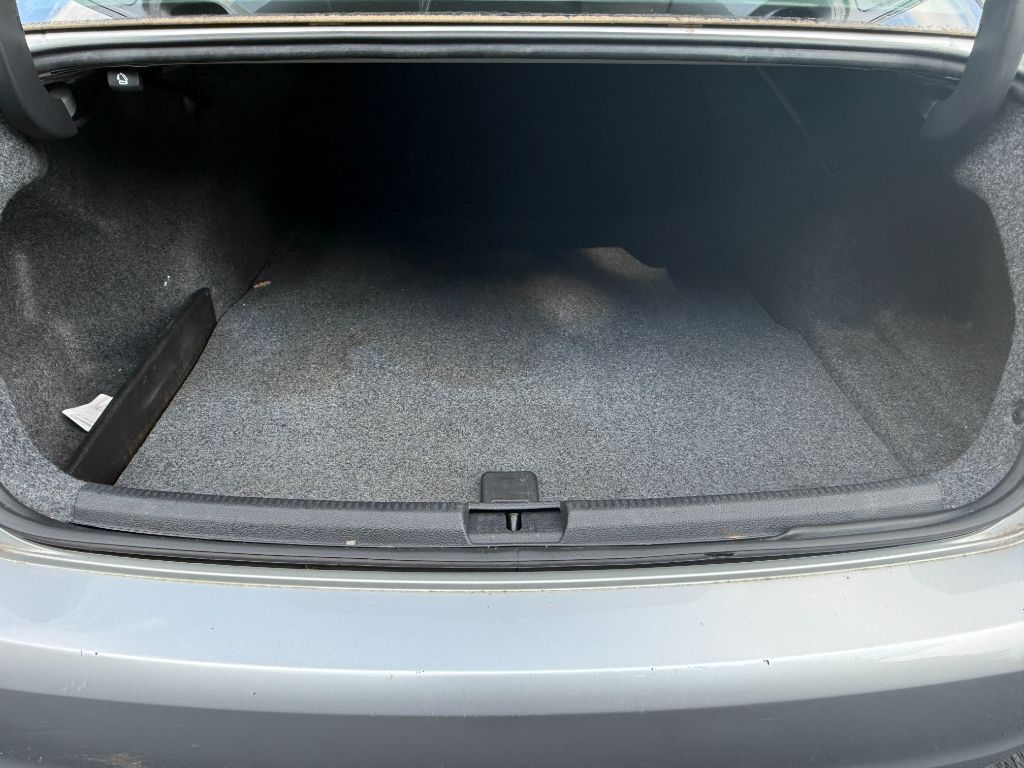 2014 Volkswagen Passat - $7,799