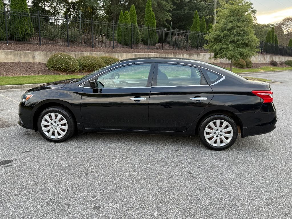 2016 Nissan Sentra - $8,499