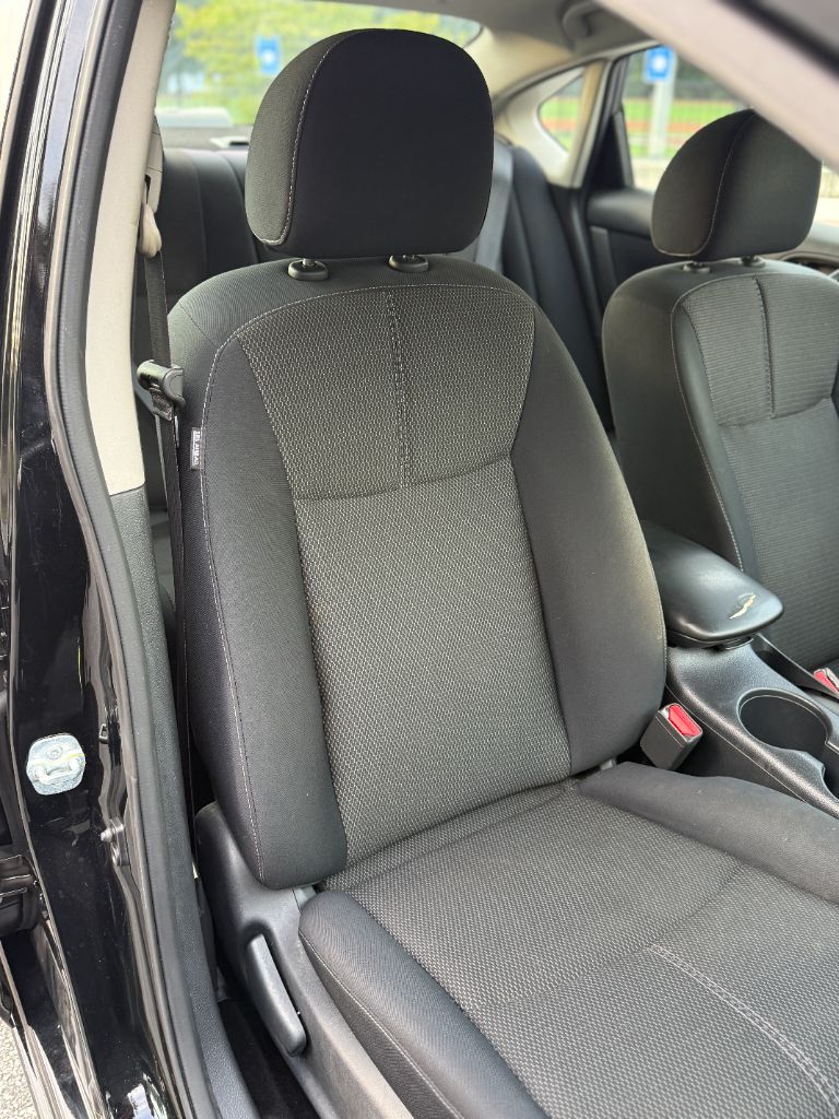 2016 Nissan Sentra - $8,499
