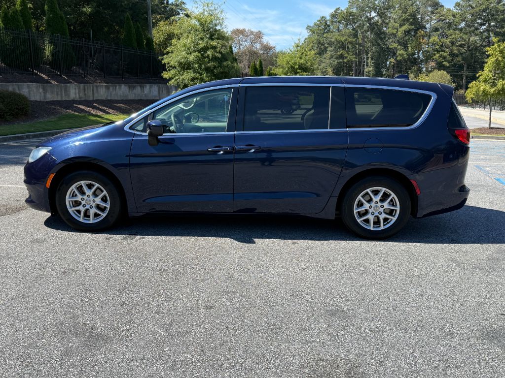 2017 Chrysler Pacifica - $10,989