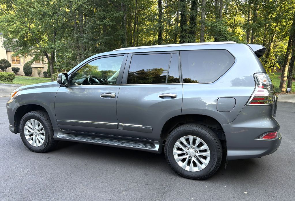 2018 Lexus GX - $30,900