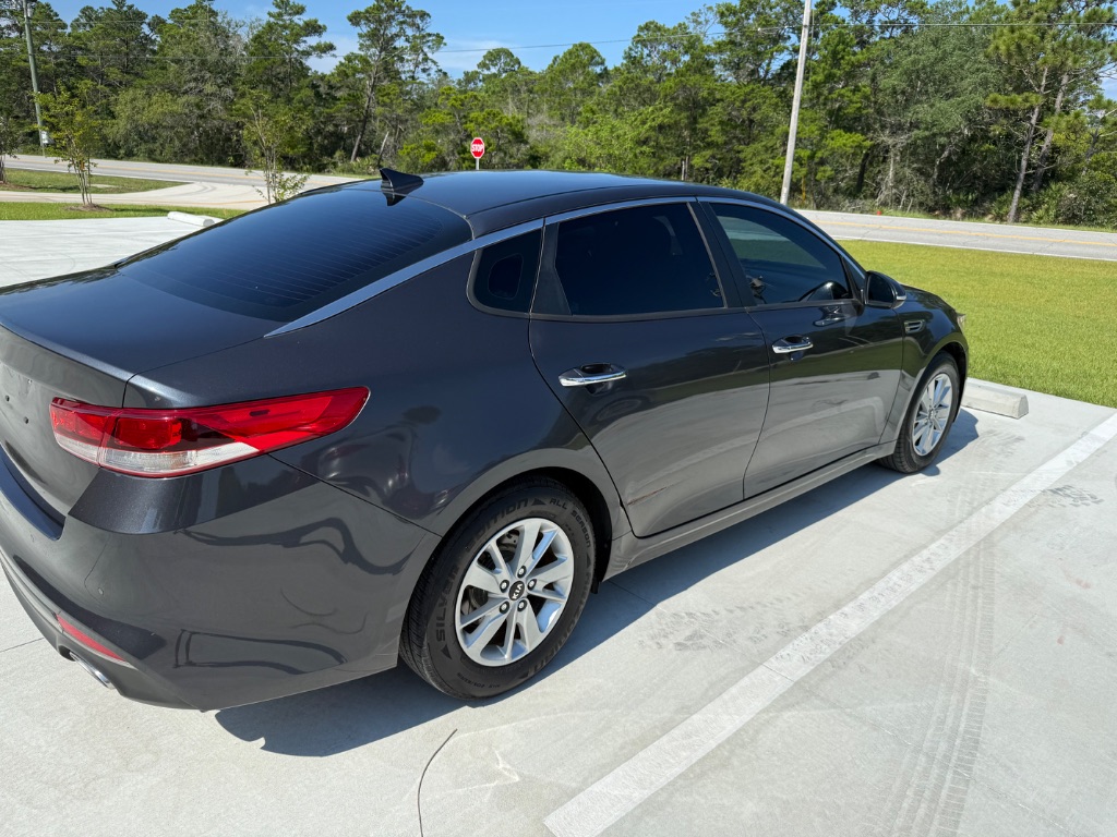 2018 Kia Optima - $10,500