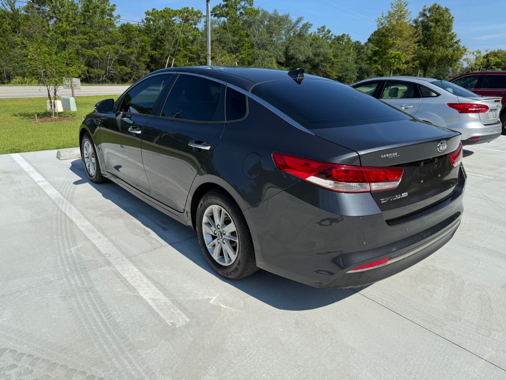 2018 Kia Optima - $10,500