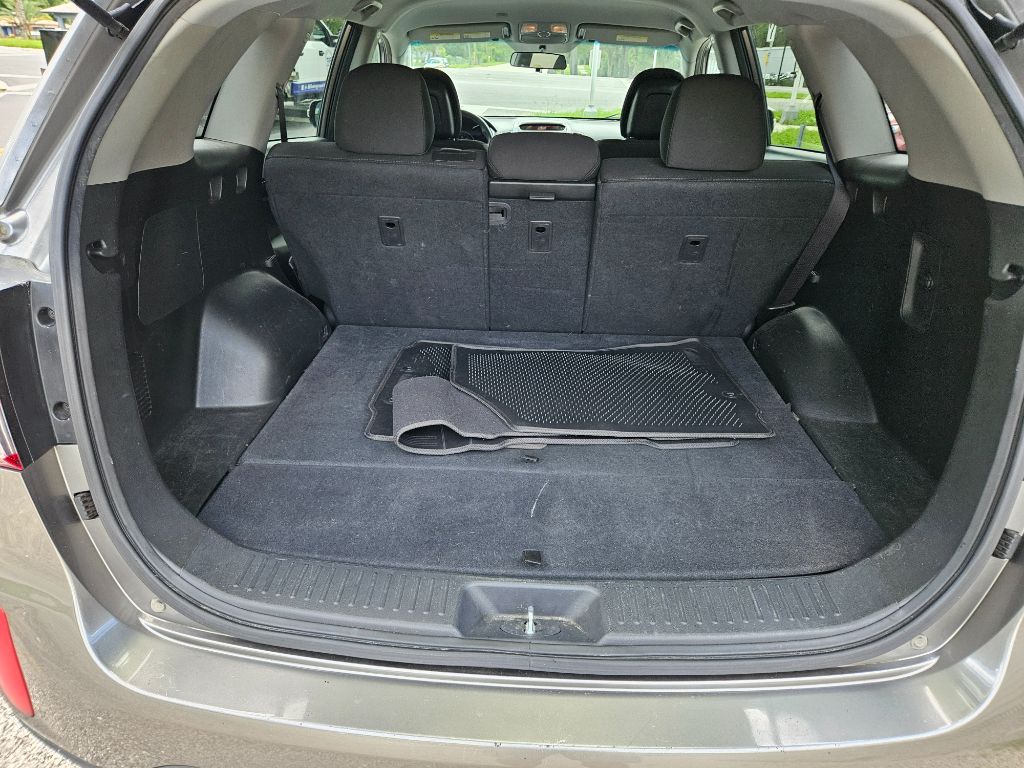 2015 Kia Sorento - $6,795