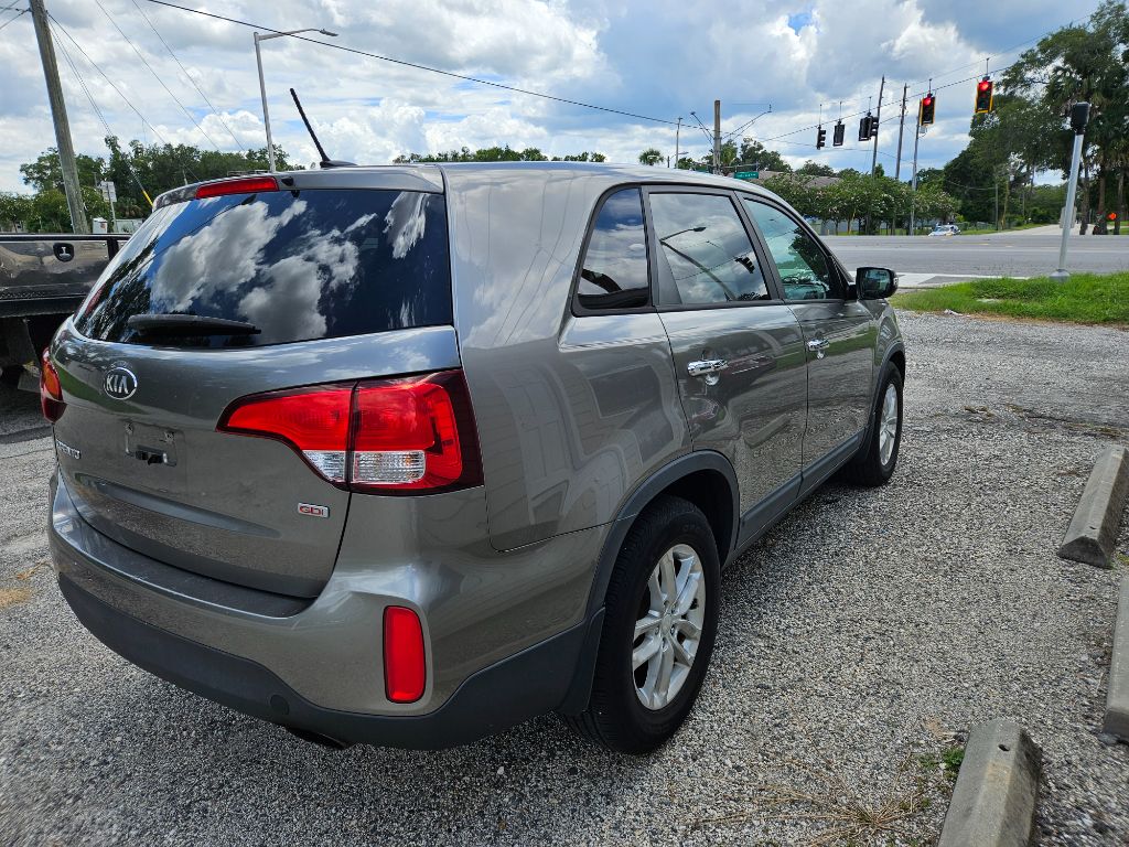 2015 Kia Sorento - $6,795