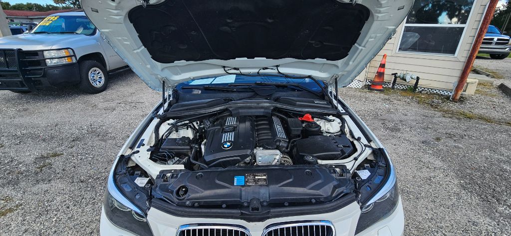 2010 BMW 528i - $7,795