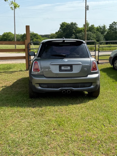2010 MINI Cooper - $5,275