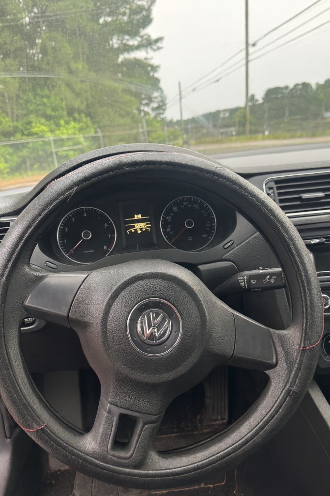 2014 Volkswagen Jetta - $8,499