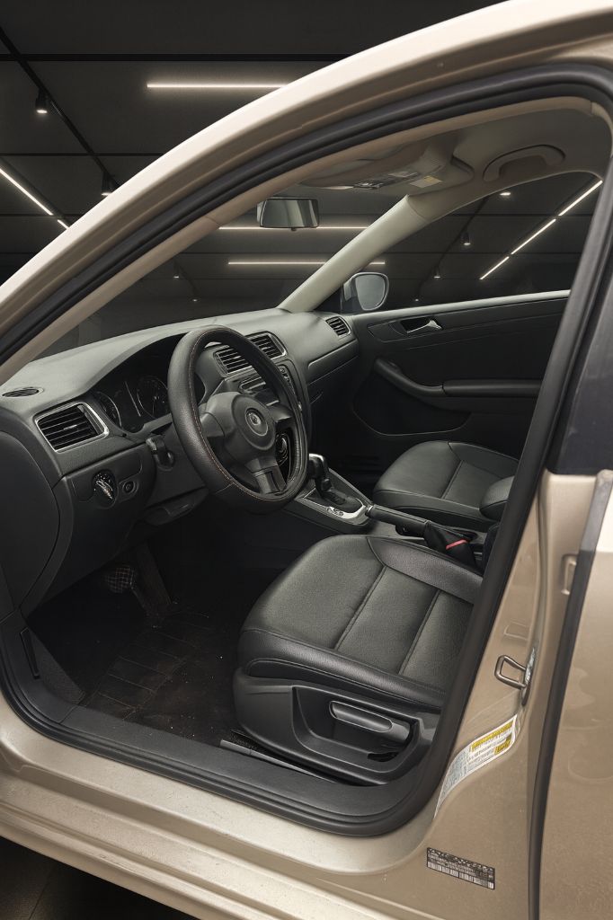 2014 Volkswagen Jetta - $8,499