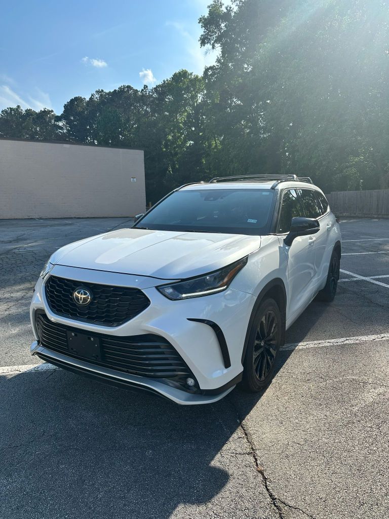 2024 Toyota Highlander - $39,999