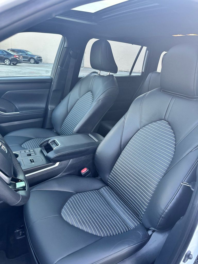 2024 Toyota Highlander - $39,999