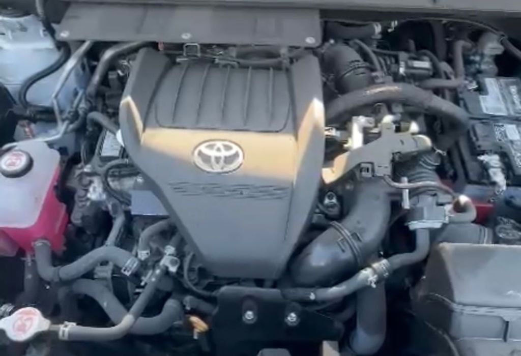 2024 Toyota Highlander - $39,999