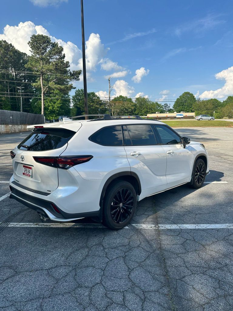 2024 Toyota Highlander - $39,999