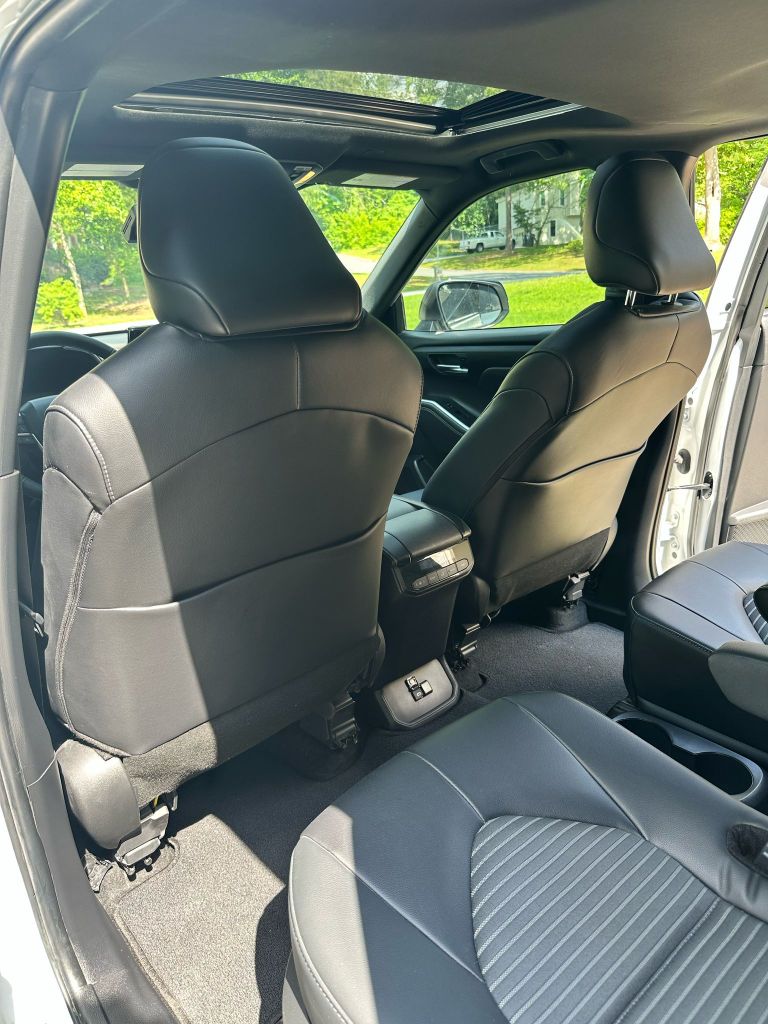 2024 Toyota Highlander - $39,999