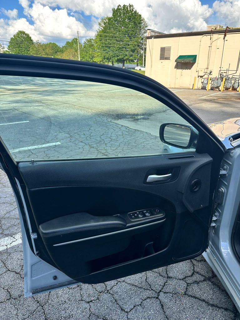2020 Dodge Charger - $24,999