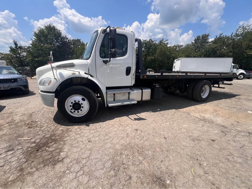 2017 Freightliner M2 - $49,999