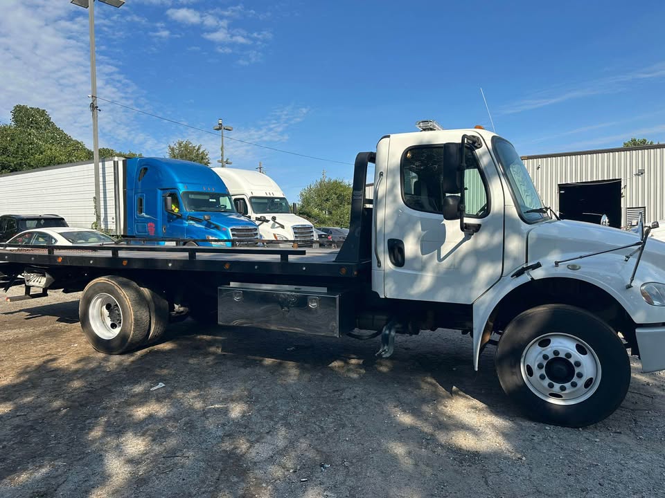 2017 Freightliner M2 - $49,999