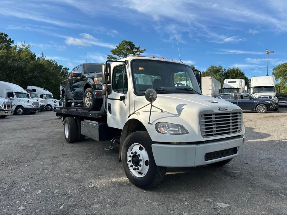 2017 Freightliner M2 - $49,999