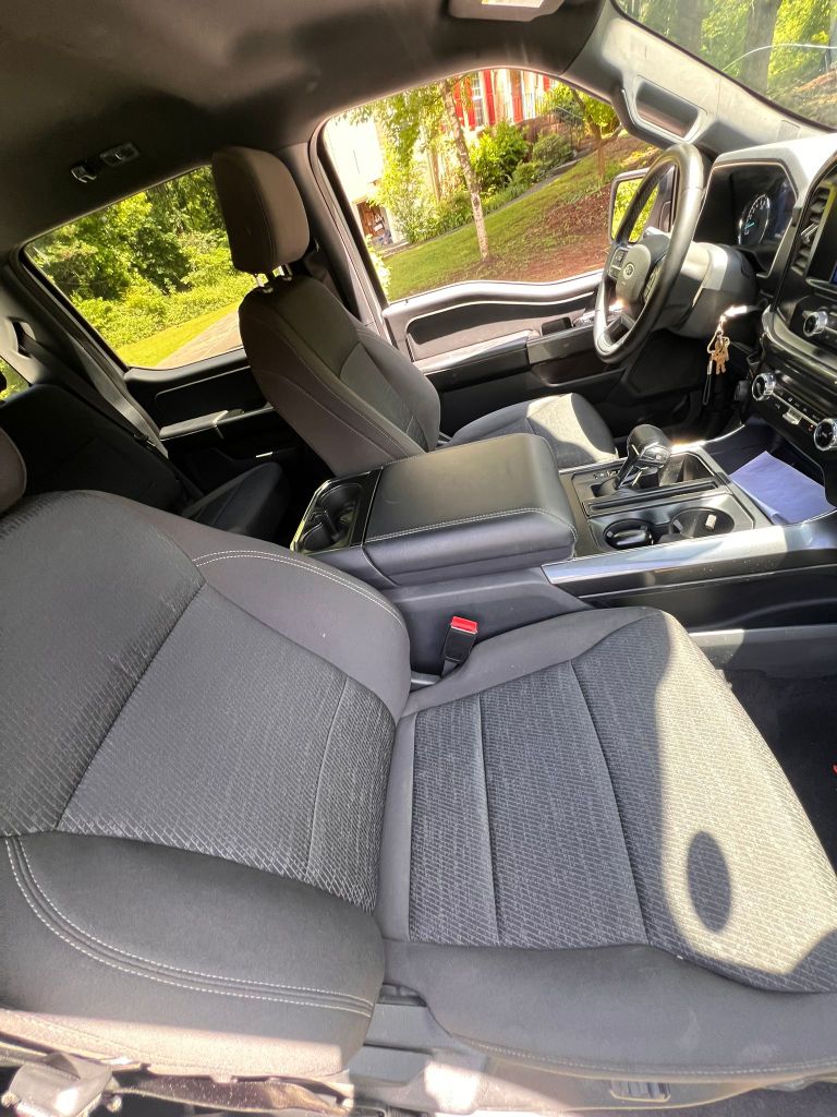 2023 Ford F150 XLT photo