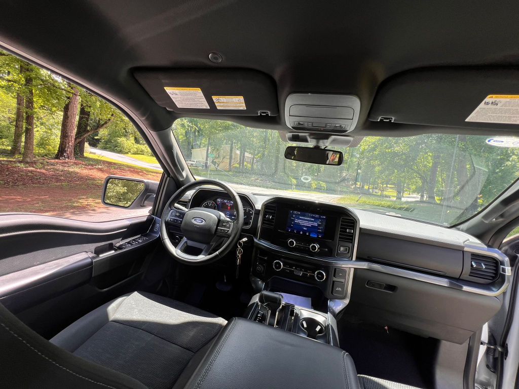 2023 Ford F150 XLT photo